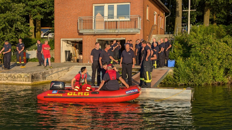 Dienstabend der Einheit Selm-Mitte zusammen mit der DLRG Selm