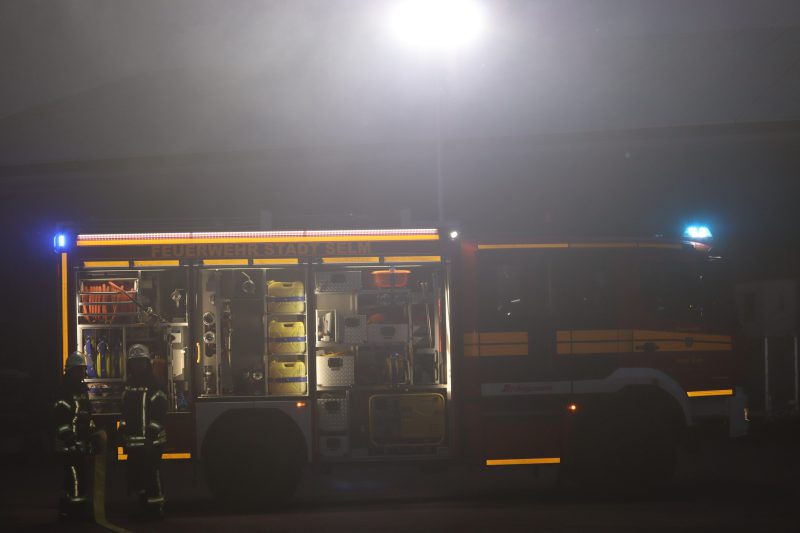 Übung: Unklare Rauchentwicklung auf dem Hof